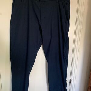 Gently used mens lululemon athletica pants - Navy - Size 38